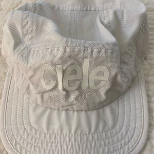 Ciele running hat